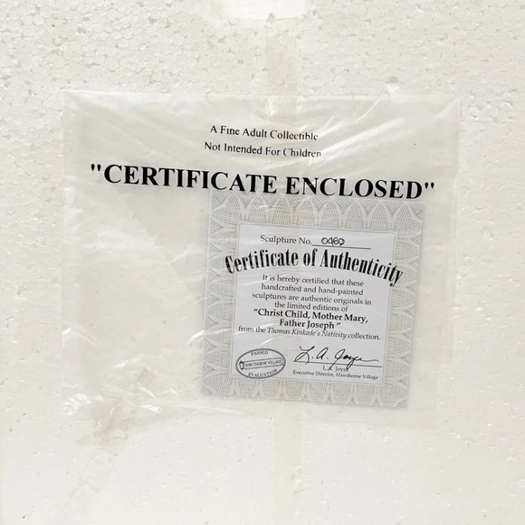 Thomas Kinkade Nativity Set - Picture 7 of 8